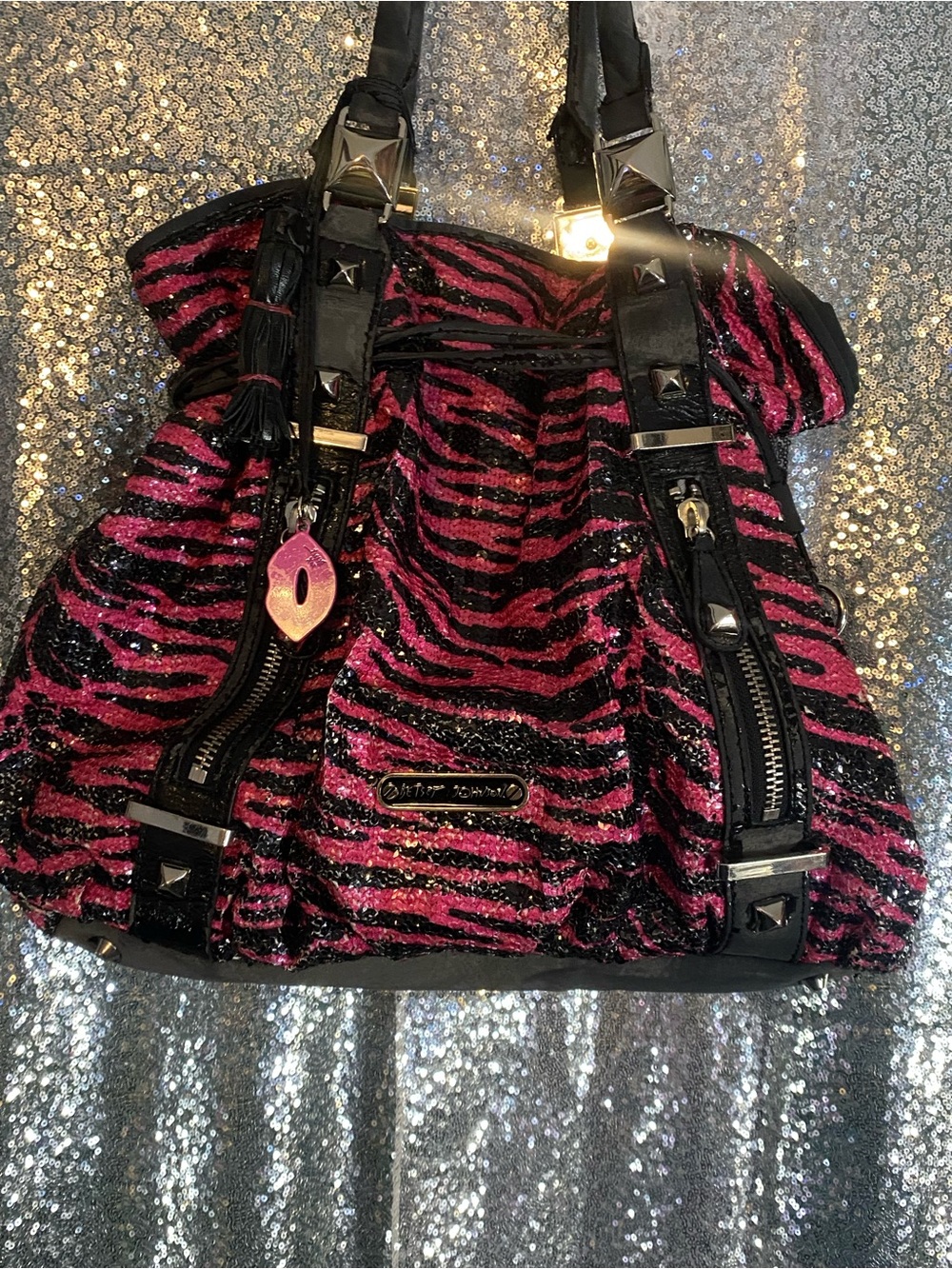 ✨🖤 BETSEYVILLE BY BETSEY JOHNSON Y2K ZEBRA SEQUIN SATCHEL/HOBO 🖤✨